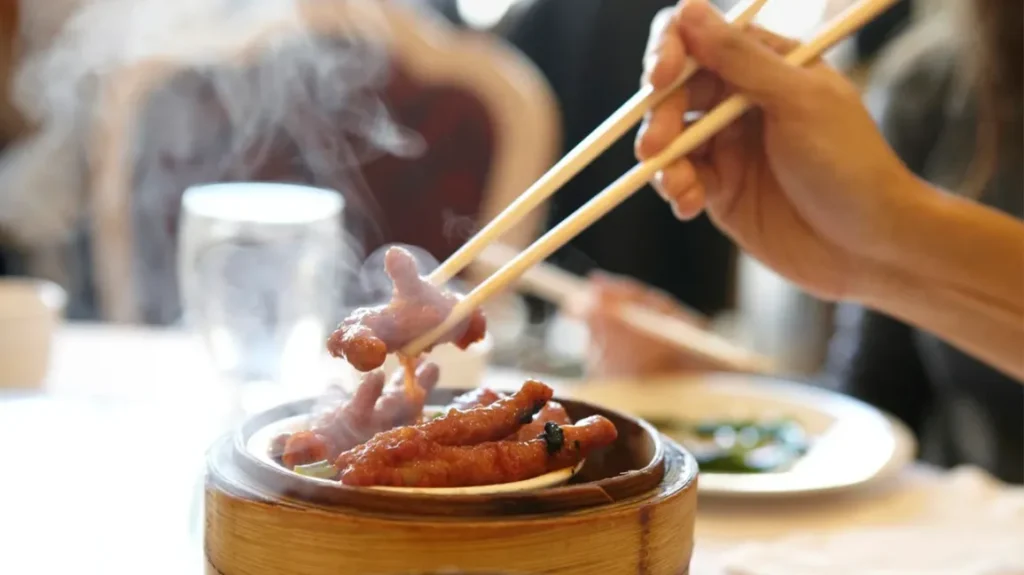 7 Powerful Health Benefits of Chicken Feet